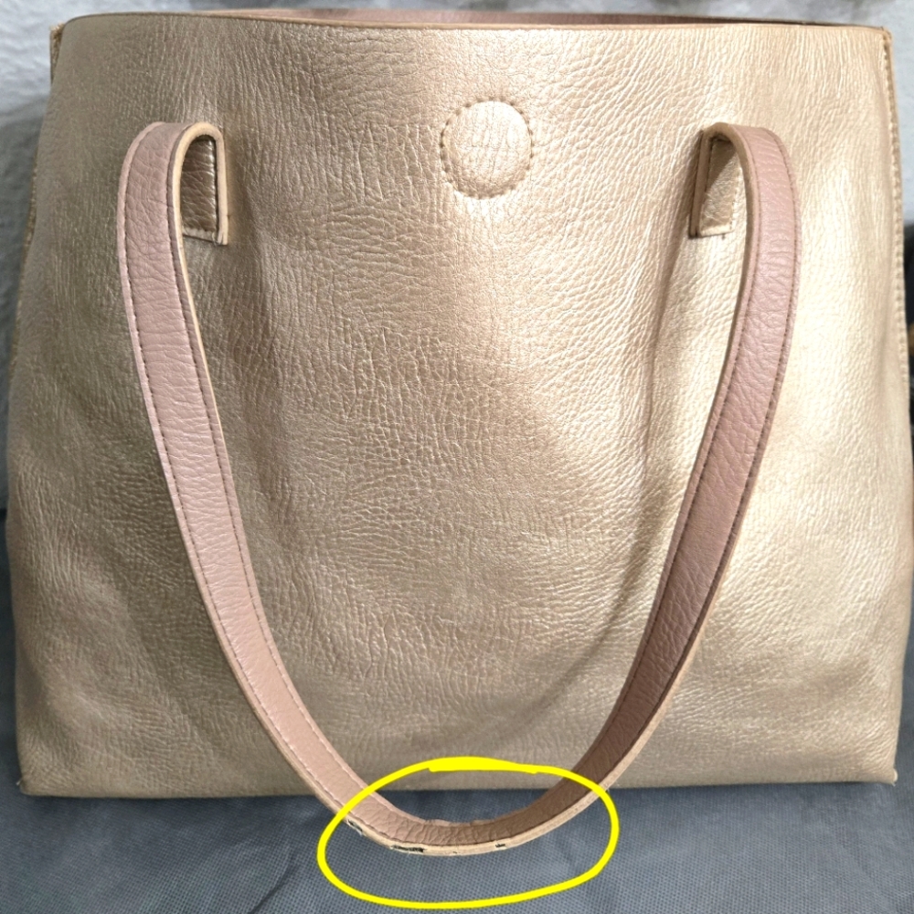 G.H. BASS & CO. Gold & Cream Large Tote Bag with Attached Inside Zippered Pouch